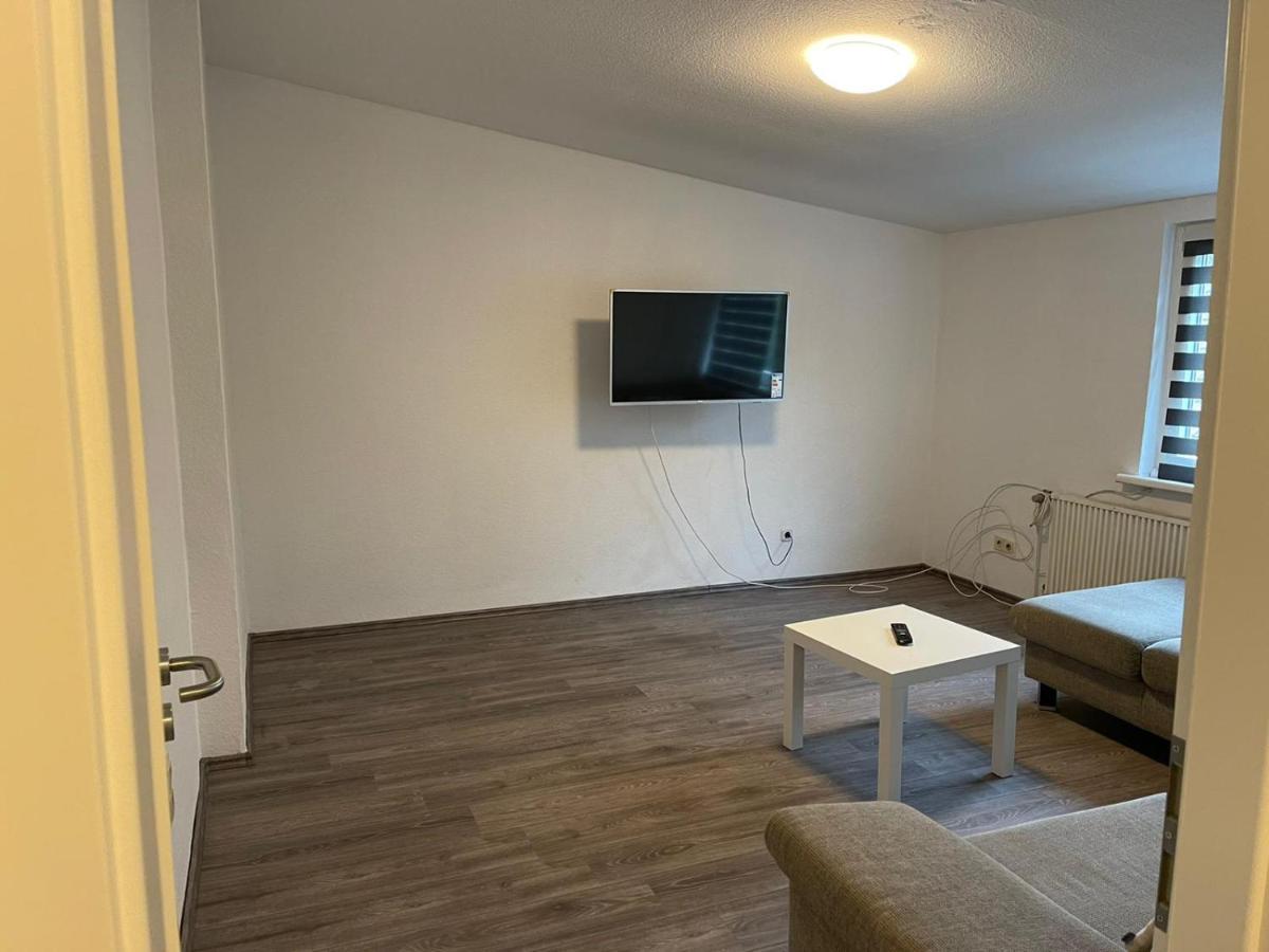 Apartment Bis Zu 8 Einzelbetten Stellplatz Wifi Essen Exterior photo
